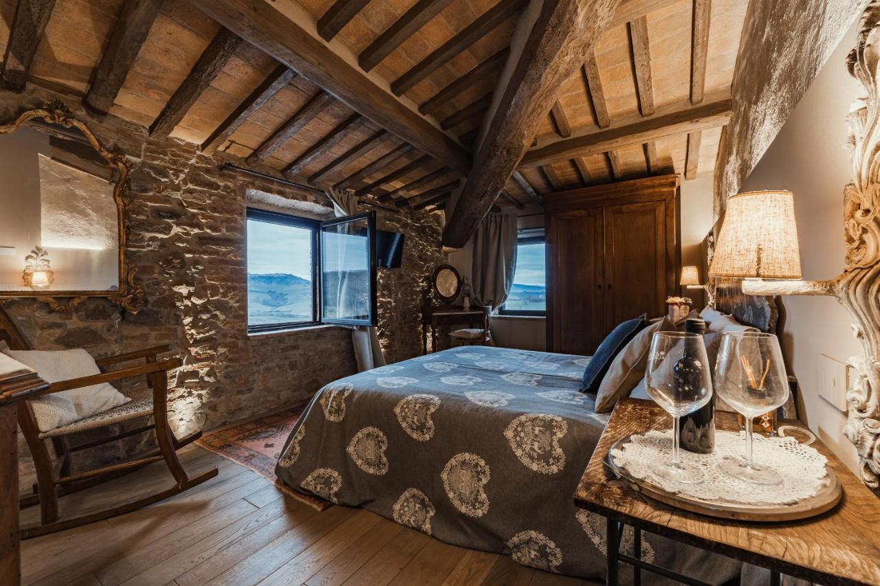 מונטלצ'ינו Agriturismo Poggio Il Castellare מראה חיצוני תמונה