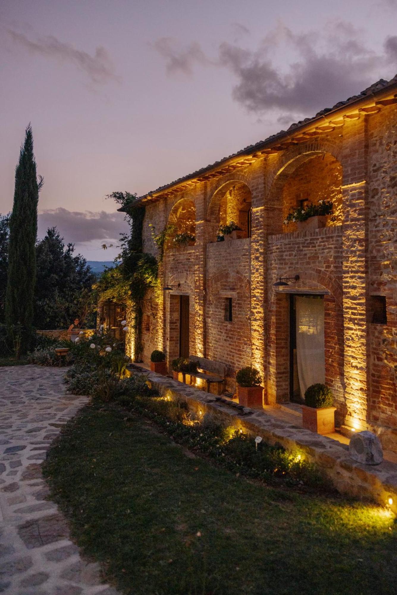מונטלצ'ינו Agriturismo Poggio Il Castellare מראה חיצוני תמונה